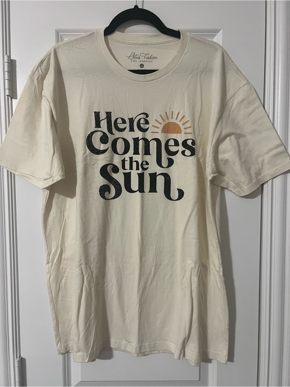 Here Comes The Sun Graphic Tee - Cream